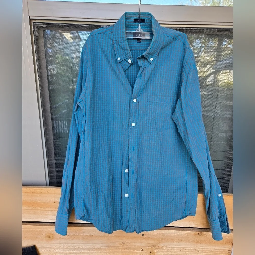 J. Crew Slim Fit Long Sleeve Button Down Blue And Gray Plaid Sz Small